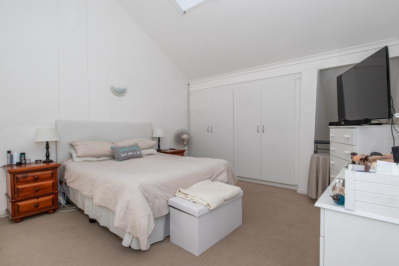 To Let 1 Bedroom Property for Rent in Plumstead Western Cape